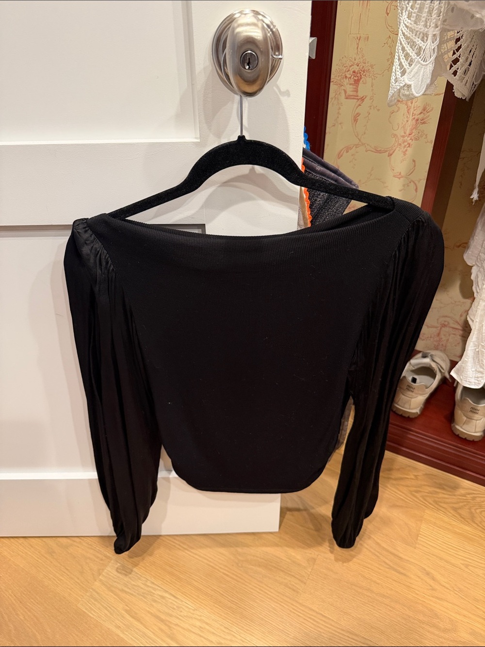 Bella dahl size medium top